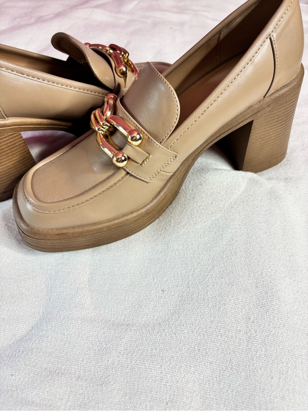 JustFab Beige Platform Loafers with Gold Chain